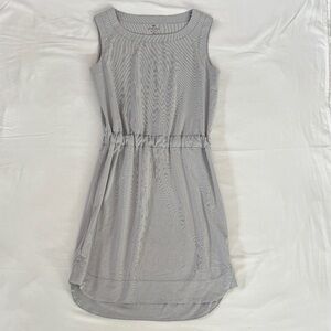 Athleta Heather Gray Sleeveless Knee Length Dress